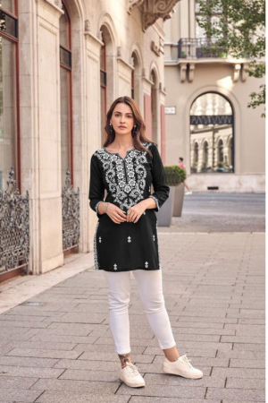 Daily wear Short Kurti In Rayon Fabric