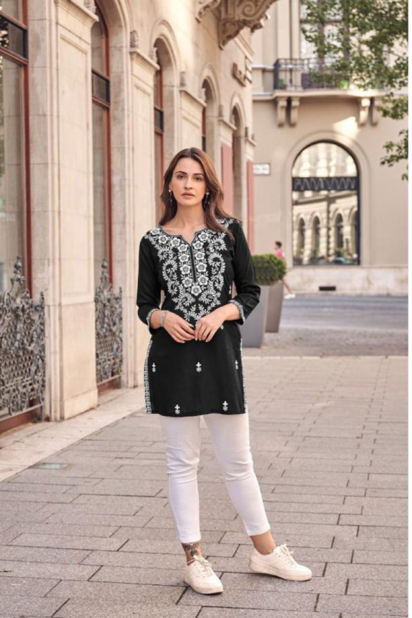 Daily wear Short Kurti In Rayon Fabric