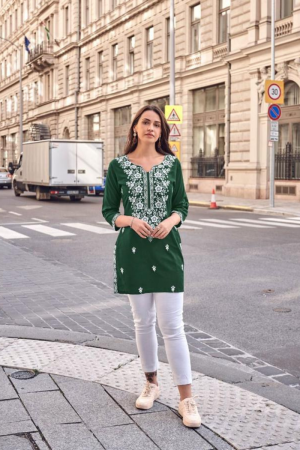 Daily wear Short Kurti In Rayon Fabric