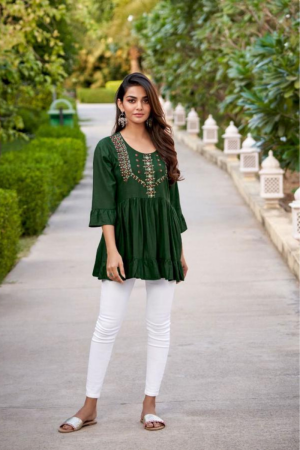 Daily wear Short Kurti In Rayon Fabric