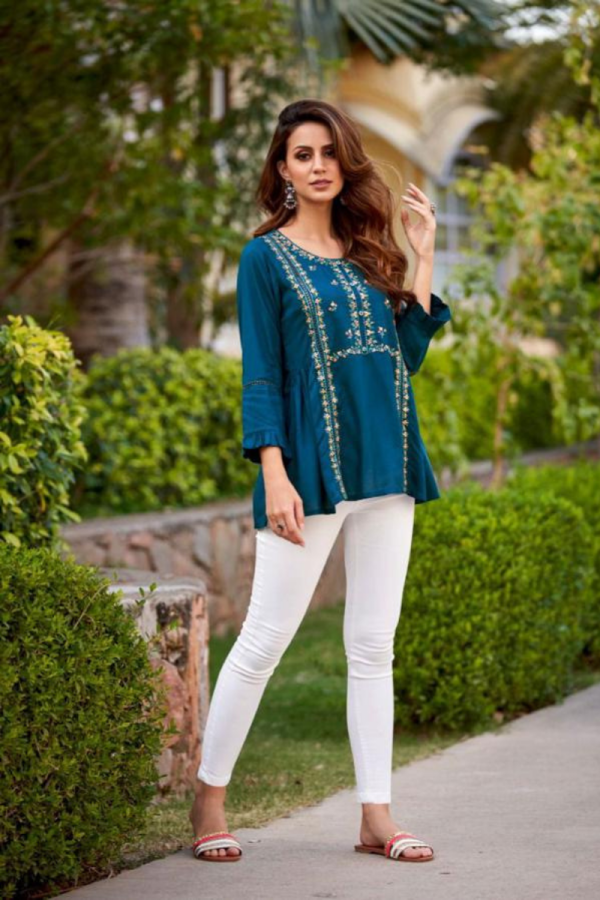 Daily wear Short Kurti In Rayon Fabric - Image 3