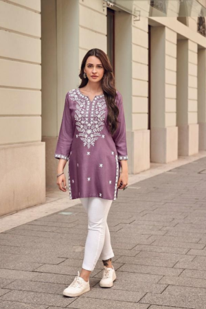 Daily wear Short Kurti In Rayon Fabric