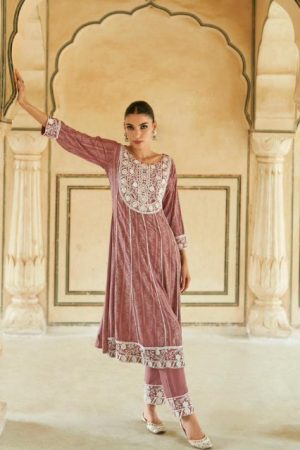 Embroidered Kurta Set in Heavy Rayon Fabric