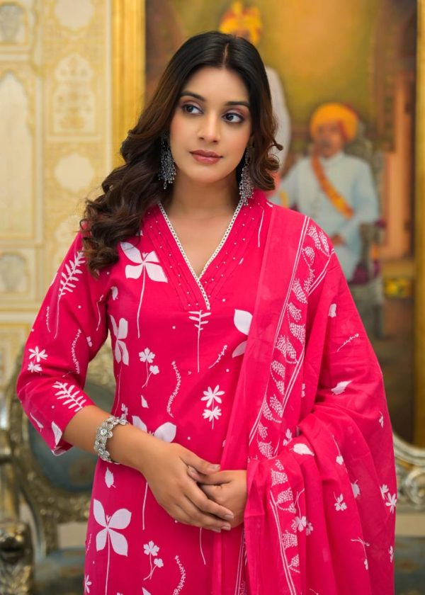 Women Viscose Rayon styles pink Kurta Set with Dupatta - Image 8