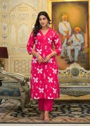 Women Viscose Rayon styles pink Kurta Set with Dupatta