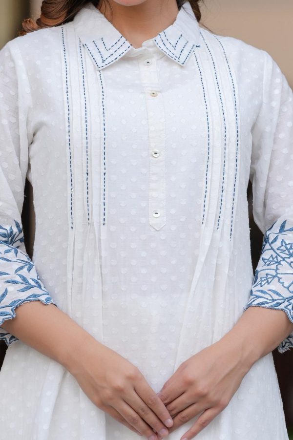 Dobby Cotton Kurta Set or Coord Set in white Color with Scalping and Thread Embroidery. - Image 4