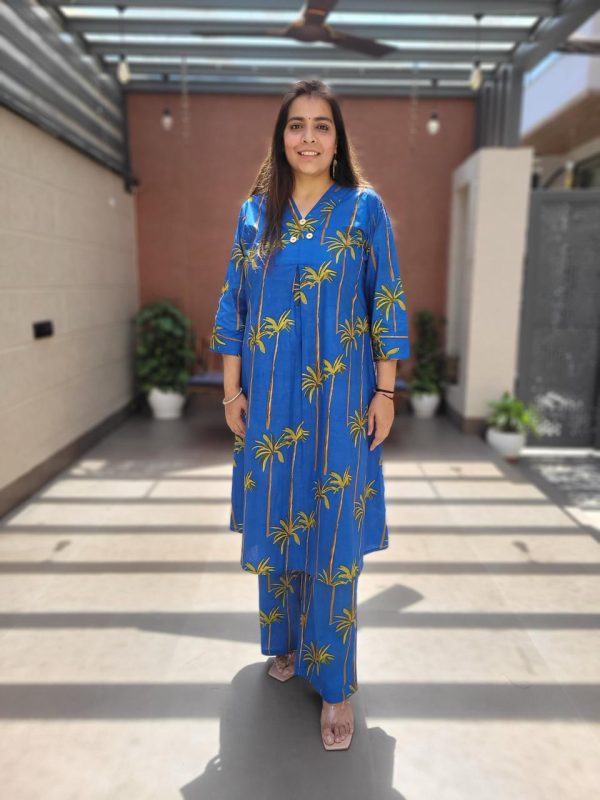 Abstract Coconut Tree Printed A-Line Paneled Co-ord Set - Blue - Image 2