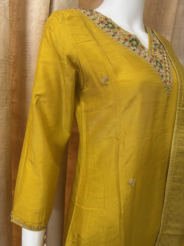 Pure Dola Silk Kurti Pant with Heavy Dupatta - Image 5