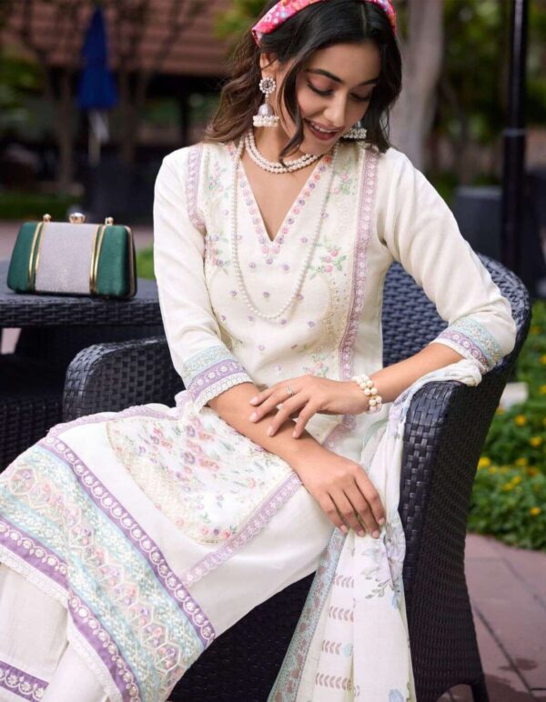 Pure Organza Kurta Set with Dupatta - Image 2
